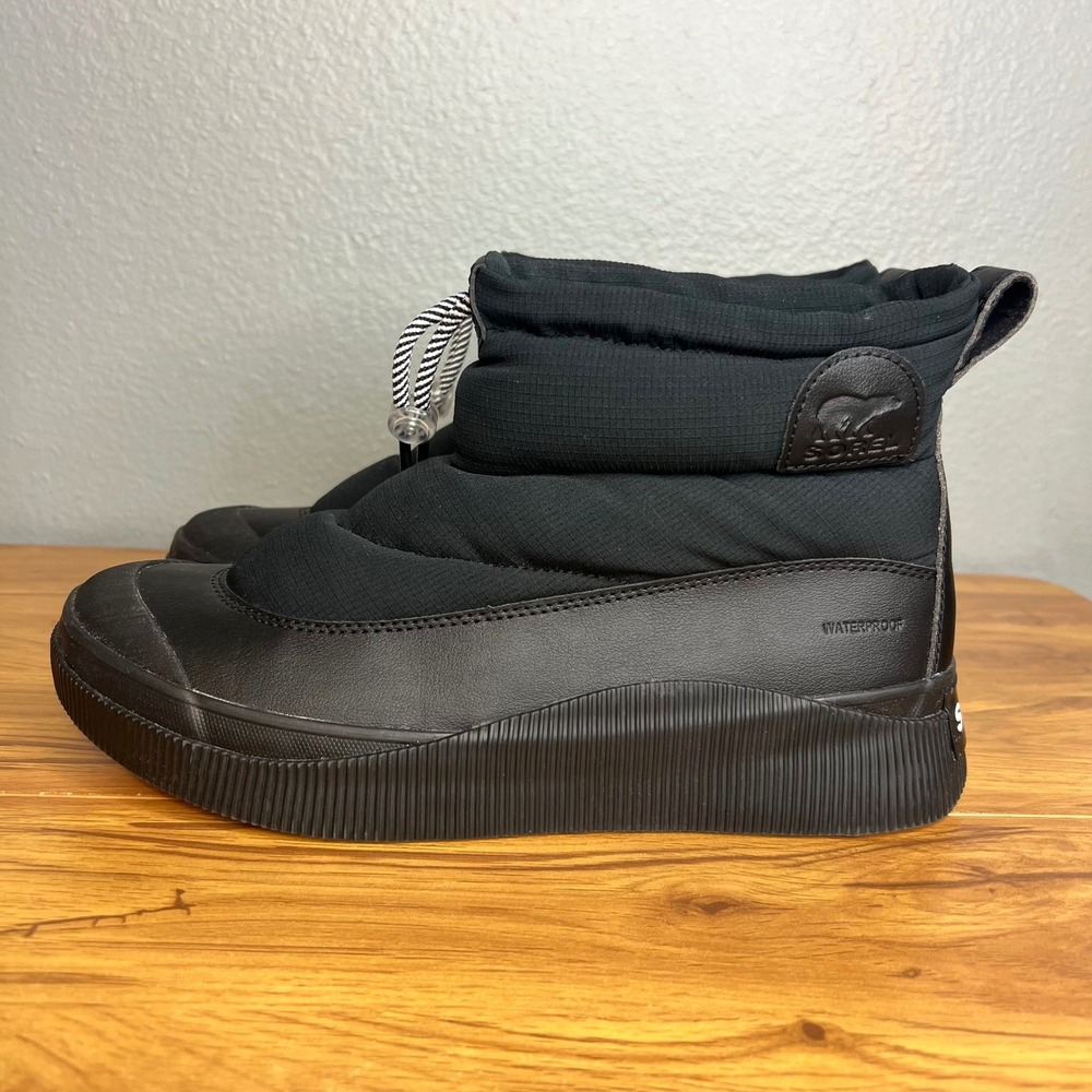 Sorel Out N About IV Puffy Waterproof Boots Sz 9.5 Insulated Snow Gorpcore NWT
